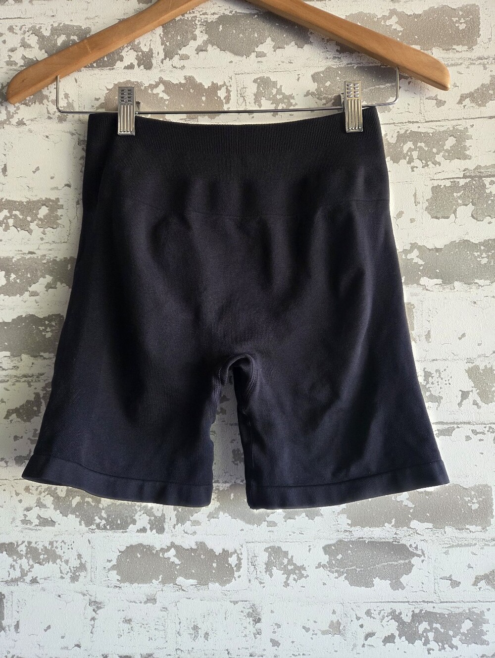 AUROLA Intensify Seamless Workout Shorts Black High Waist Butt Scrunch